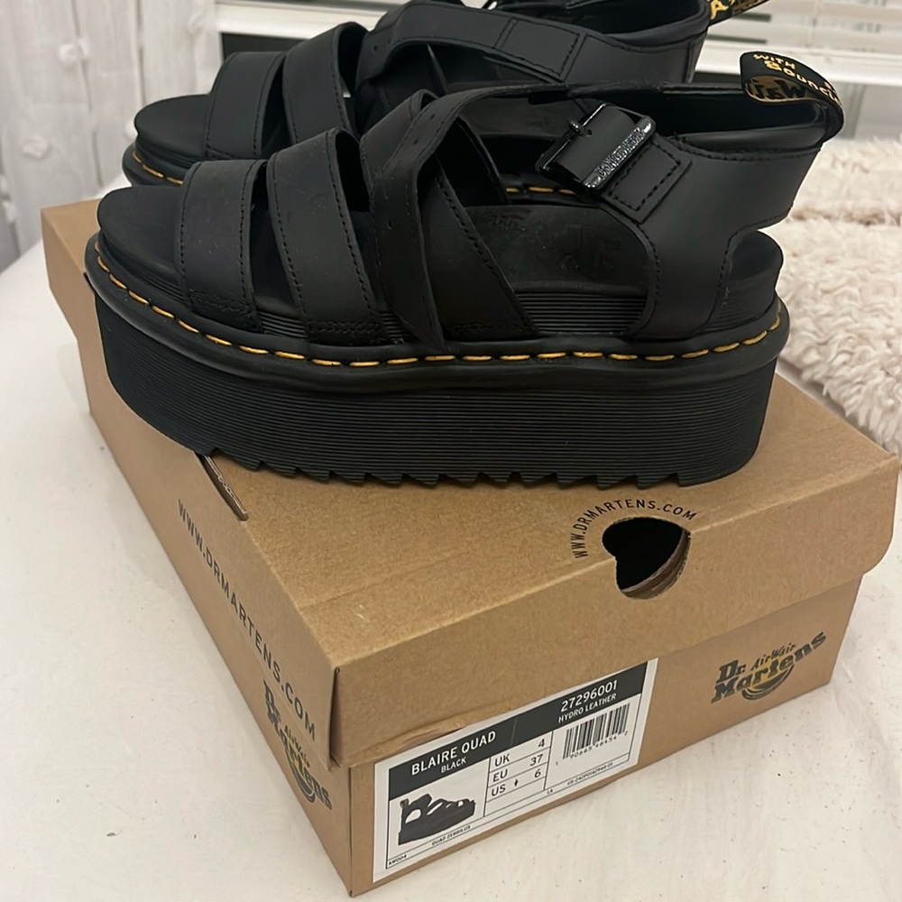 Dr. Martens never worn black  platform sandals, size 6